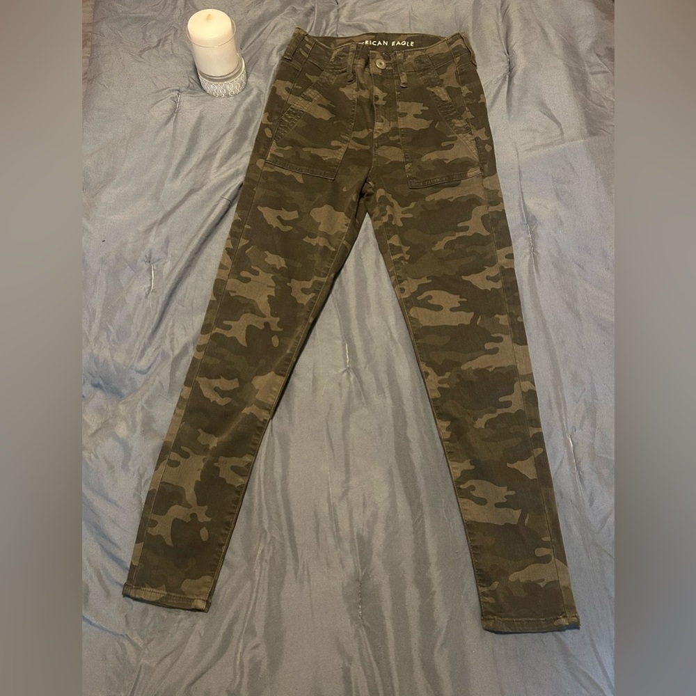 American Eagle Camo Skinny Jeans Size 4